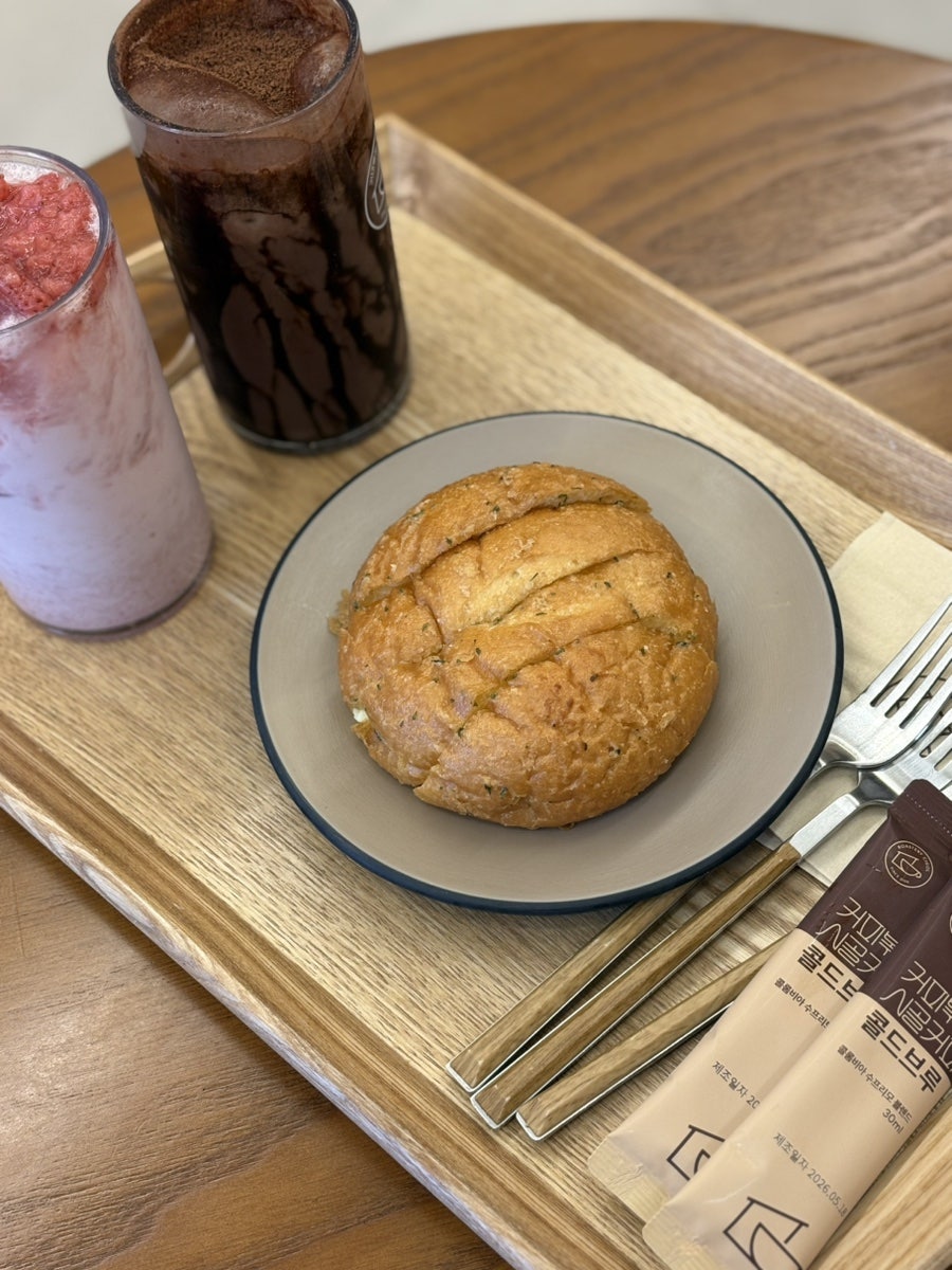 커피볶는시골커피 울산달동점 사진 1