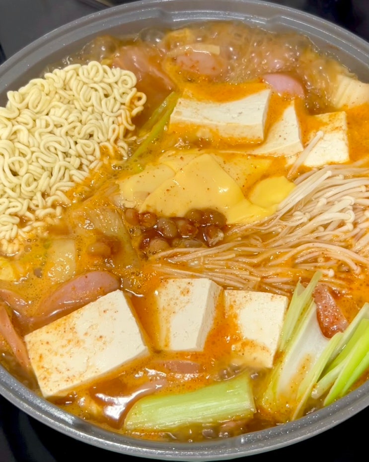 김치 부대찌개 황금레시피 사골육수 냉장고 털기