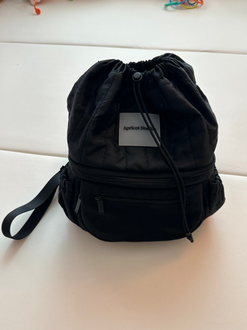 아프리콧 스튜디오 기저귀 가방 백팩 후기 캐스터네츠백 착샷 있음