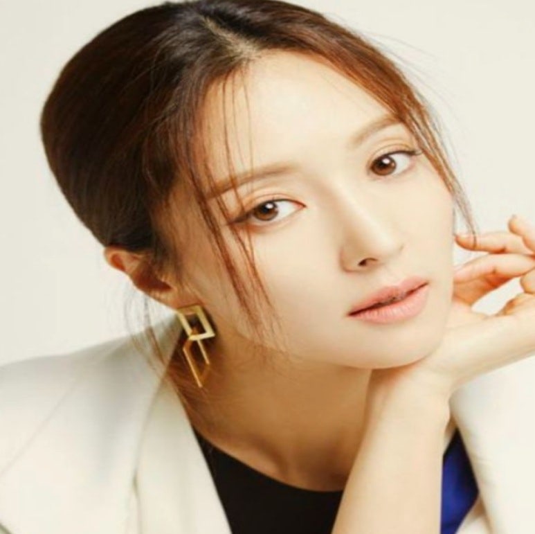 아들도 두명이라 잘 사는줄 알았는데.. 왕빛나 11년의 끝은 결국 이혼이였다