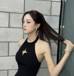 김세정, 아이오아이 차트 1위에 환호했지만…알고 보니 두 번 무산될 뻔했다
