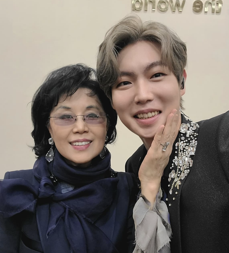손태진 프로필 나이 학력 결혼 심수봉 가족 관계까지 화제