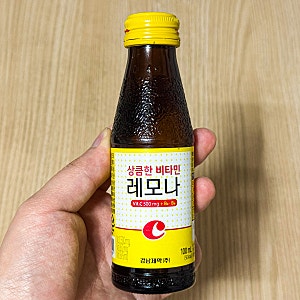 레모나 음료 새콤함은 비교적 적고 달콤함이 많은 드링크