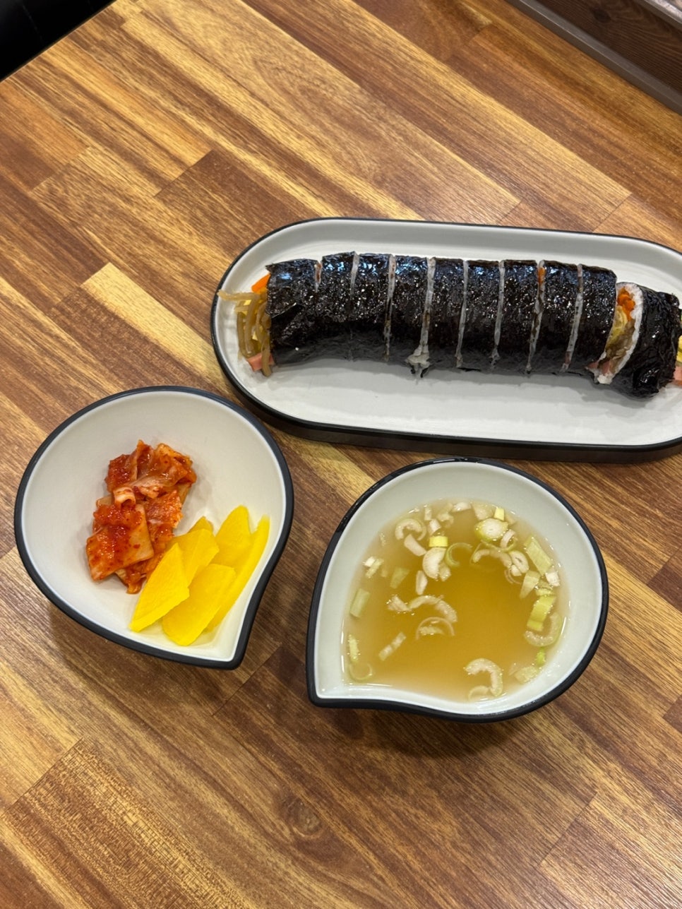 본좌김밥 읍내점 사진 6