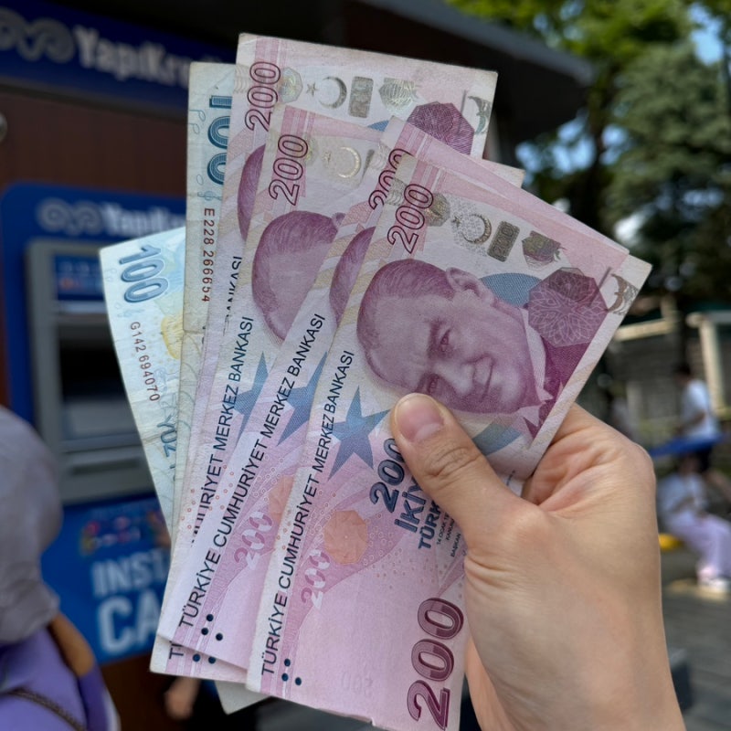 터키 환전 꿀팁ㅣATM 기기 수수료 무료 현금 출금 방법 트레블로그 카드ㅣ리라 환전 이스탄불