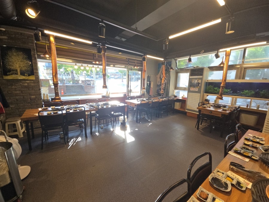 흑돼지삼백식당 천곡점 사진 3