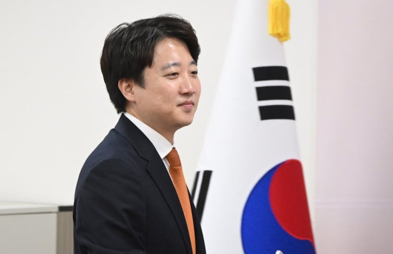 이준석, 사전투표 새치기 의혹 법적조치 예고