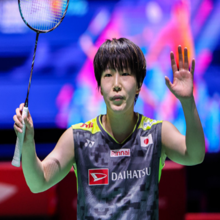  상승세 일본 야마구치 아카네!! BWF 싱가포르오픈 4강에서 중국 왕즈이에 승리하며 상대전 6연패 탈출!! 태국오픈에 이어 2개대회 연속 우승 도전!! 결승은 안세영을 만난다!!