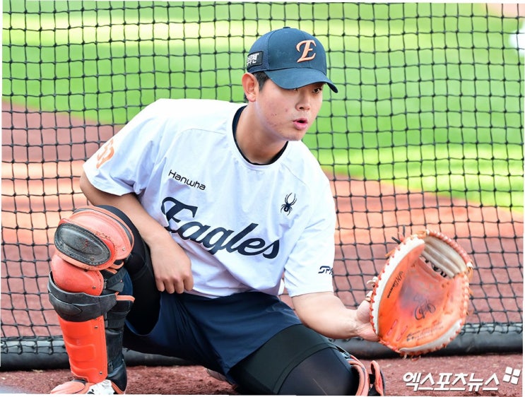 한화 23세 괴물 포수 허인서, 5월 <b>홈런</b> 1위 질주! 신인왕·골든글러브....