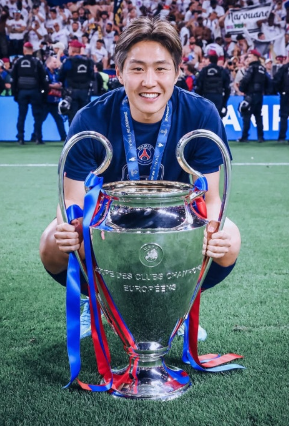   이강인 PSG 챔피언스리그 2연패, 출전 없이도 한국 축구 새 기록
