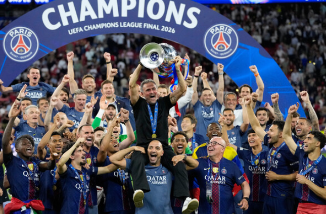 PSG, 아스널 꺾고 유럽 챔스 2연패... 이강인 12번째 트로피