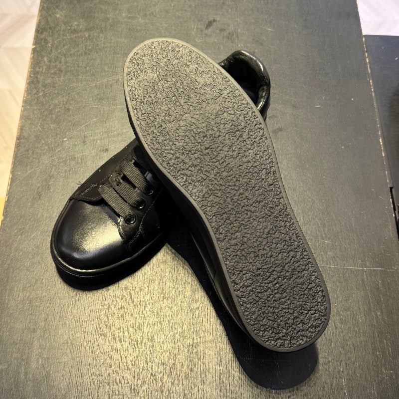 알렉산더 맥퀸(Alexander McQueen) 오버사이즈 스니커즈 전창교체 올솔 리솔