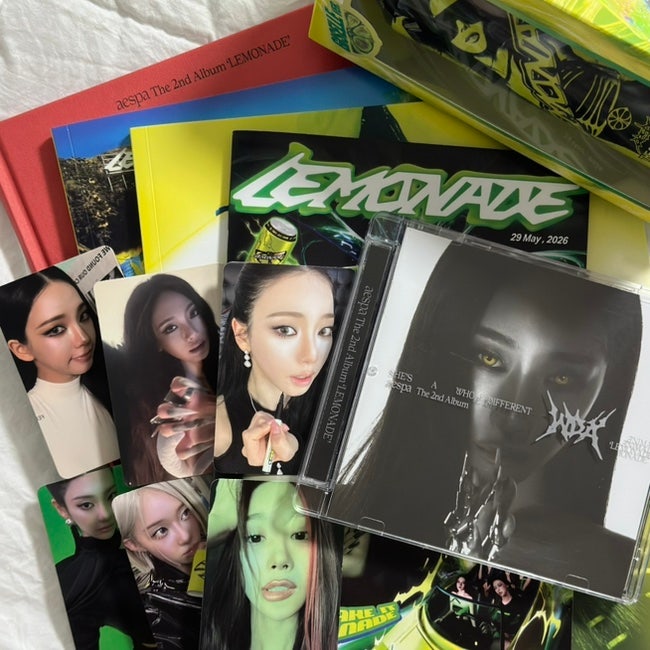 여돌 앨범깡: 에스파 정규 2집 LEMONADE (WDA/LEMONADE/ACID 지젤/P.O.S/MUTANT 지젤/CAN 지젤 Ver.)