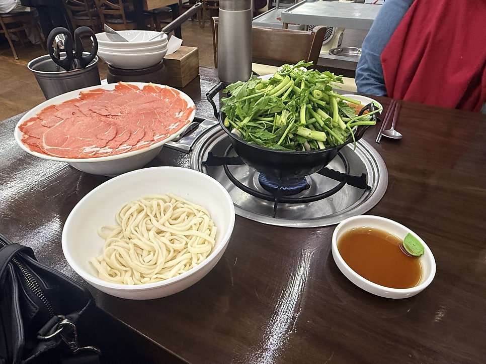 신선채 등촌샤브 시청점 사진 6