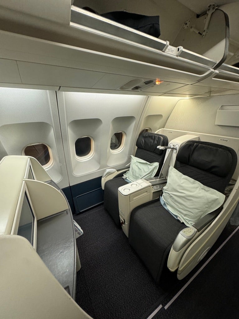 제주-김포 대한항공 비즈니스석 프레스티지 A330-300 제주공항 라운지