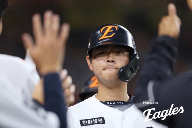 신인왕부터 골든글러브까지, 허인서를 둘러싼 기대가 커지는 이유. 월간 홈런 1위?