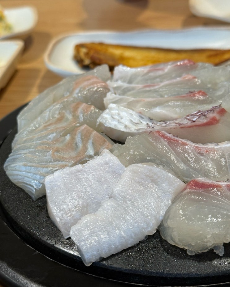  교대 횟집 배들어온집 두툼한 숙성회 모둠 2인 후기