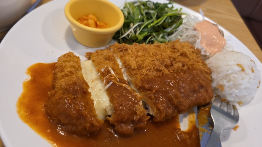 고릴라돈까스 사진 1