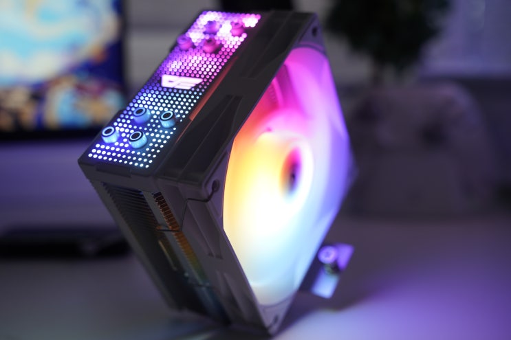  가성비 공랭쿨러 darkFlash ELLSWORTH S31 CORE RGB의 화려함에 빠지다.