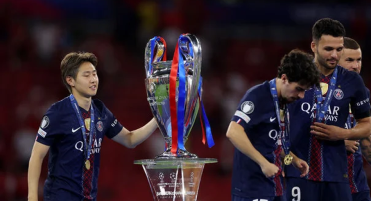<b>PSG</b>, <b>UCL 2연패</b> 위업 달성… ‘출전 0분’ 이강인은 씁쓸한... 