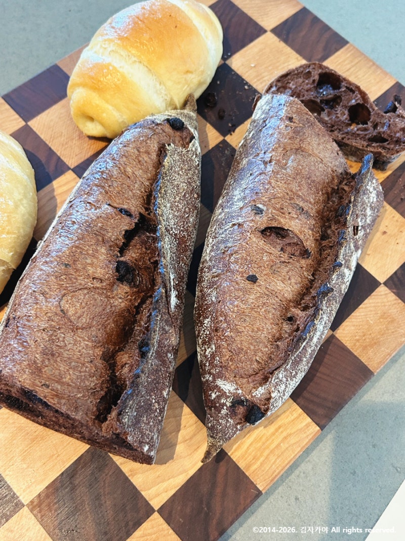 일산 빵집 추천 젠틀비 베이커리 소금빵 초코바게트 맛집