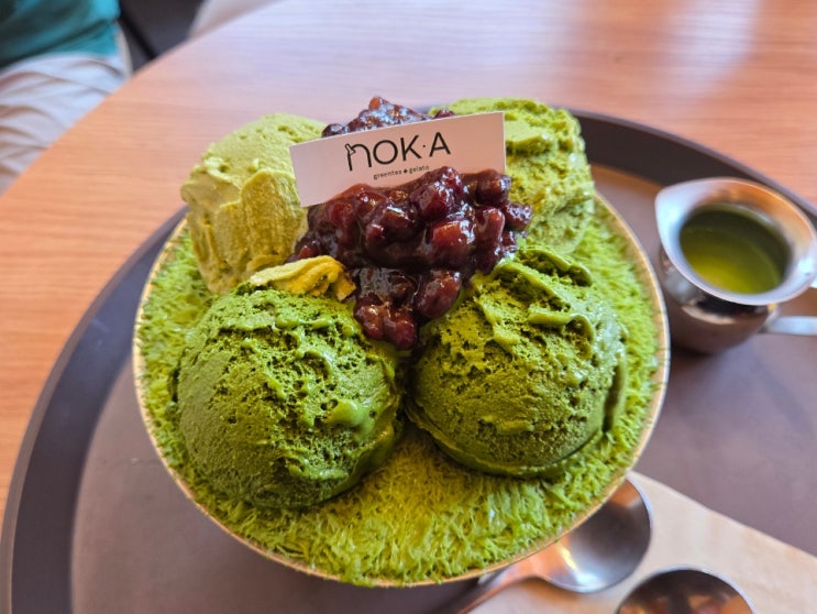  말차빙수가 맛있는 경주 황리단길 카페 추천 녹아 오릉빙수 젤라또 더블컵