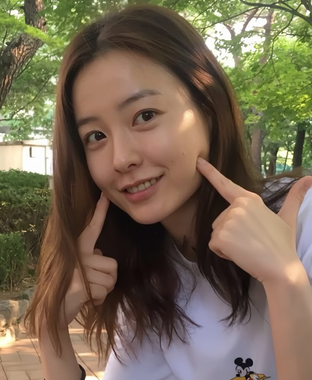 '윰블리' 정유미 프로필의 모든 것: 천만 배우 정유미의 나이와 작품 활동