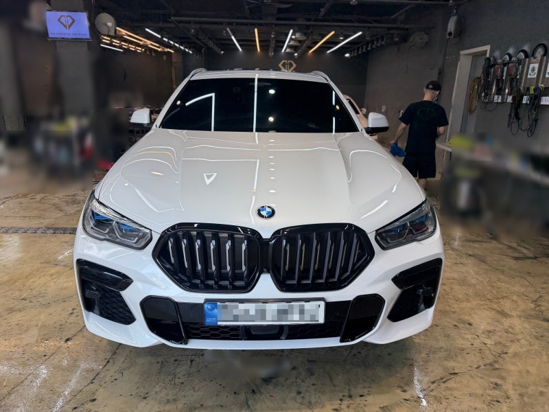 BMW X6 사고수리 판금도색 후기, 수리비용 절감 센스는 인천 1급 공업사 더 유영모터스