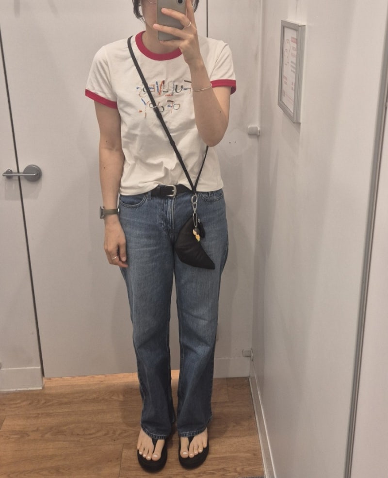데이지신드롬 링거 티셔츠 코디 ❤️ 레드 포인트 티셔츠로 완성한 캐주얼 데일리룩