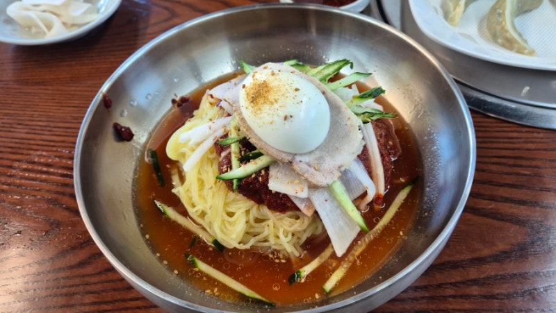 [경주 밀면 맛집] 물밀면 물비빔밀면이 맛있는 로컬 찐 맛집 '안강밀면' 솔직후기