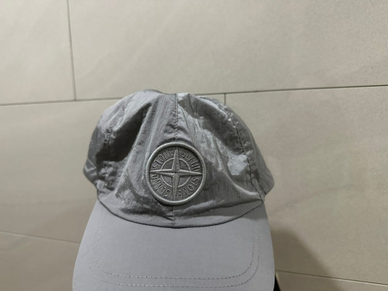 스톤아일랜드 나일론 메탈 에코닐 펄 그레이 사이즈 팁