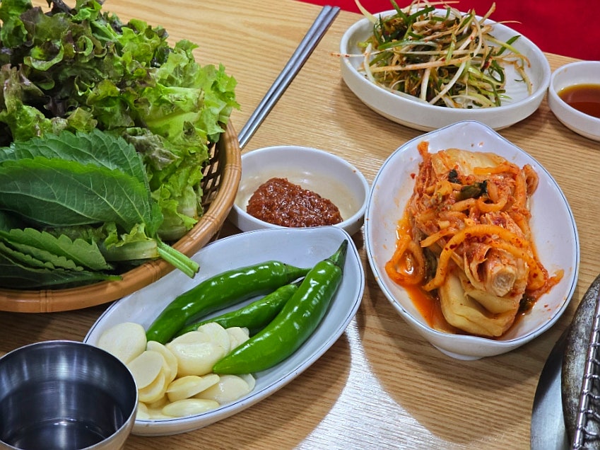 육림보쌈숯불구이 후평점 사진 6