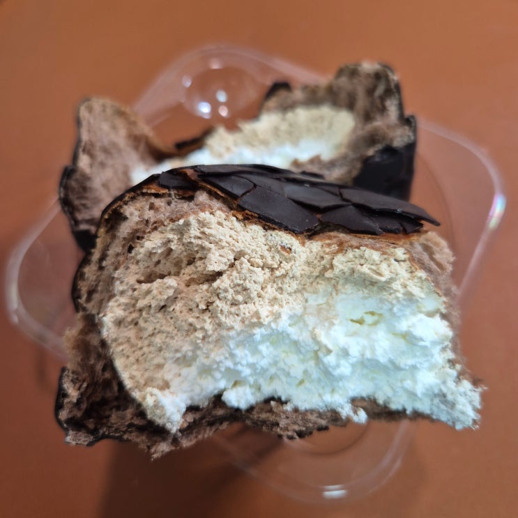  [CU] 연세우유 깨먹는 하트 생크림빵 내돈내산 솔직후기 *맛/칼로리/가격