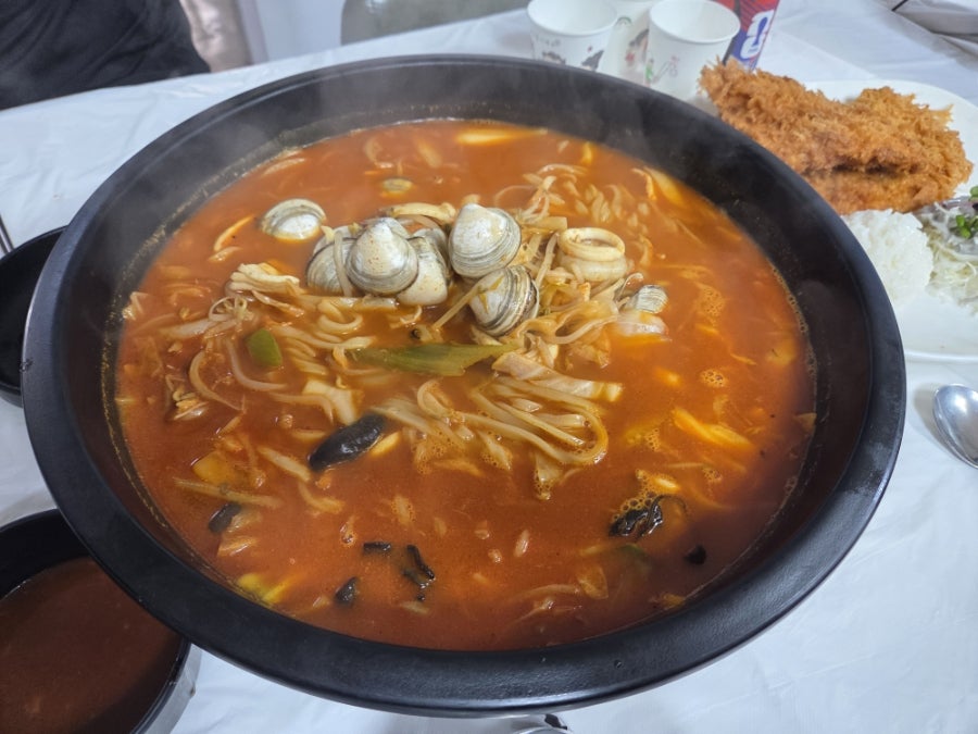 유진짬뽕앤돈까스 사진 6