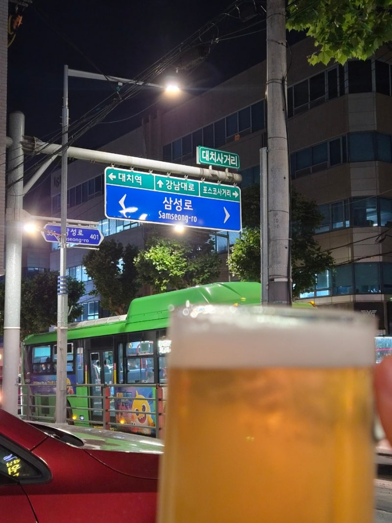[역삼동 맛집] 선선한 저녁 야장 감성! 동호숯불바베큐호프 후기