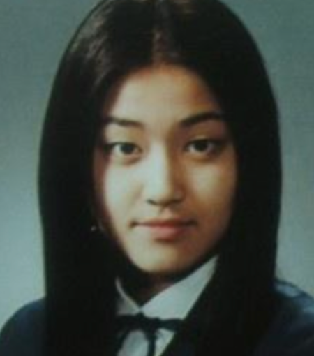 “성형에만 5,000만 원 썼다더니..” 의사들도 감탄한 여배우 비주얼 근황.jpg