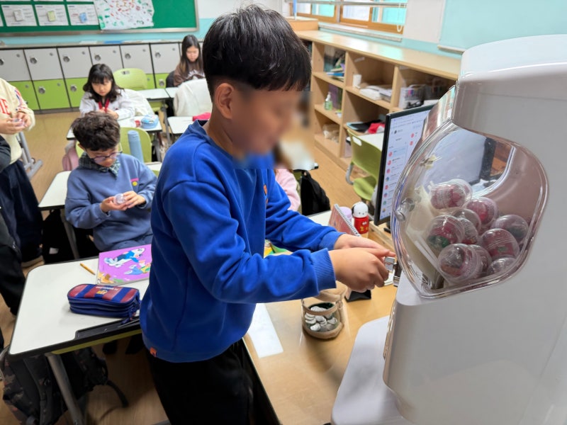 캡슐토이머신 가챠머신 뽑기기계 대여 합리적인 비용으로