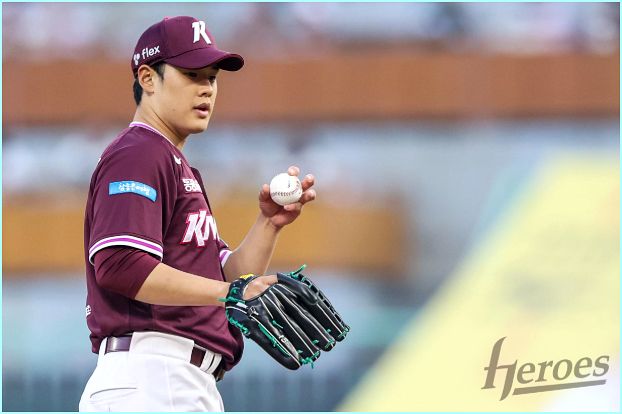  "전반기 아웃이라니" 5억 영건 정현우, 통증 재발이 부를 영웅군단의 위기는?