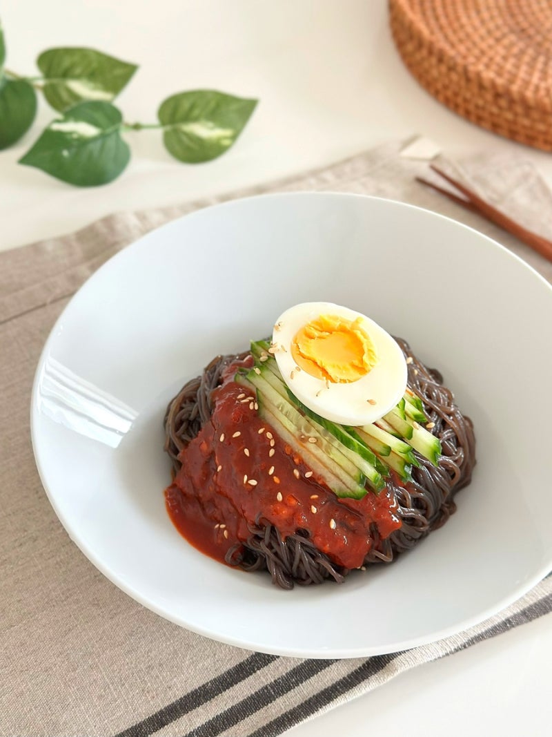 냉면의 계절이 돌아왔어요~ 매콤달콤 비빔냉면 양념장 황금비율