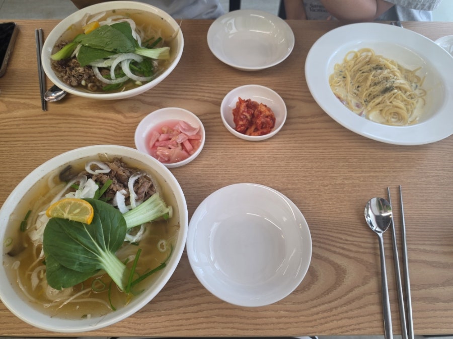 퓨전레스토랑외식 고덕점 사진 3