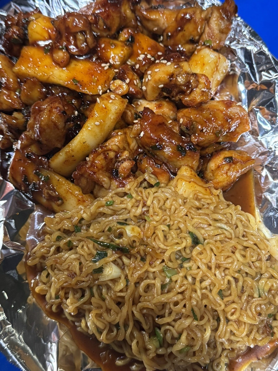 꼬꼬아찌숯불치킨 가야점 사진 1