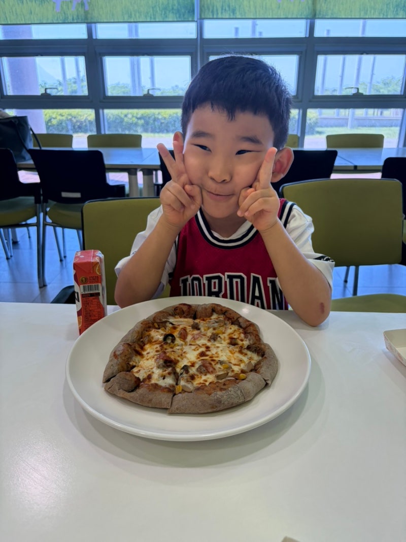 서울근교아이체험으로 경기도 화성치즈학교에서 피자 만들고 왔어요