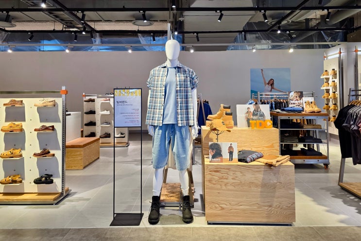  팀버랜드(TIMBERLAND), AK 플라자 수원점 매장 확장 오픈