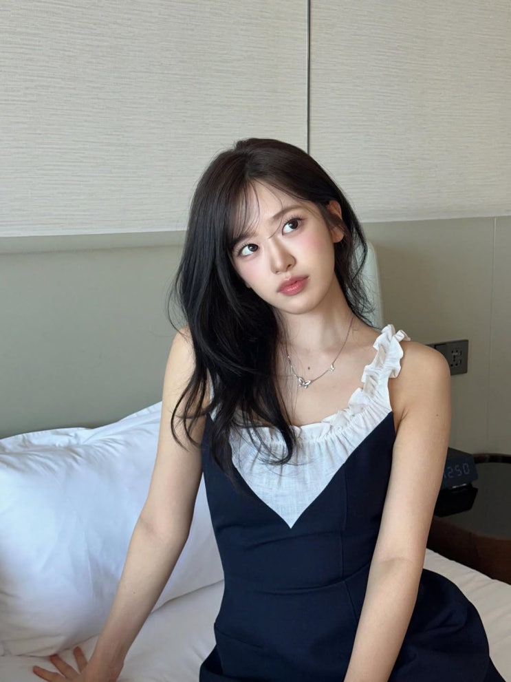  아이브 안유진 여름 데일리룩, 호캉스 데이트 여친룩의 정석