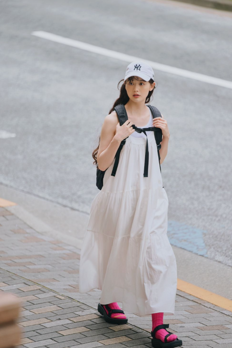  6월 여자 데일리 패션 코디에서 멋을 살려줄 여름 원피스 한 벌의 낭만