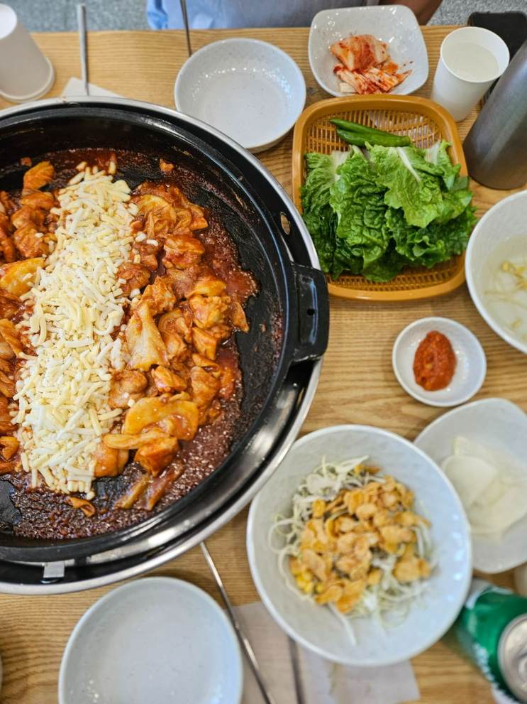  광주 풍암동 닭갈비 맛집 한양닭갈비 치즈 닭갈비와 날치알 볶음밥 후기