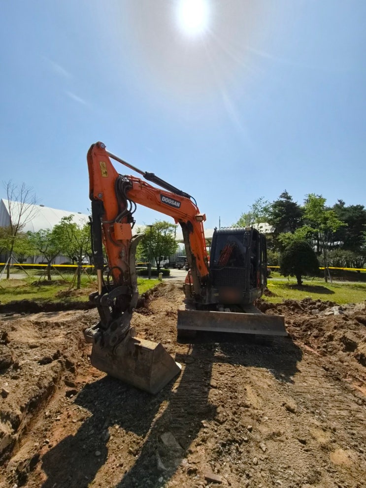  두산 DX55MT5 2022년식 3800만원 판매합니다.