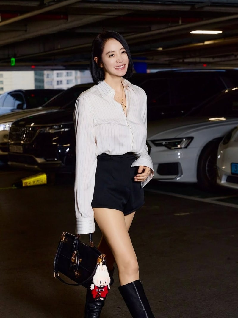 55세 김혜수 다이어트 비결,여전히 탄탄한 몸매 관리법은?