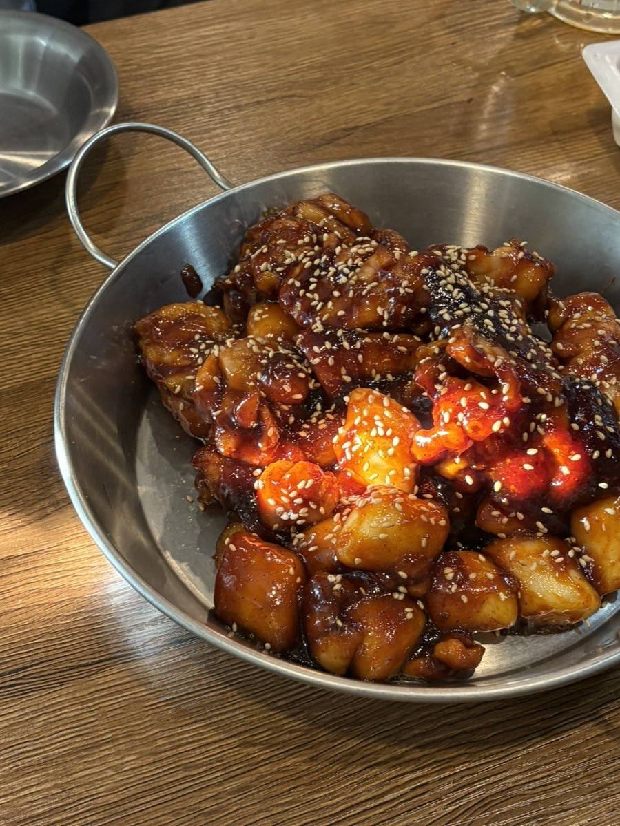 꾸브라꼬숯불치킨 광주양산점 사진 3