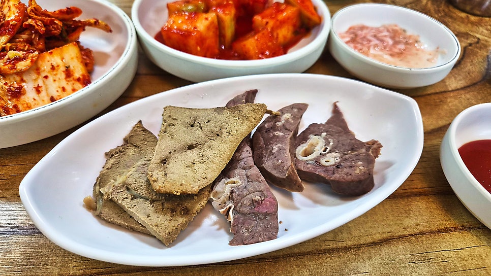 신돈지메마을국밥 사진 6